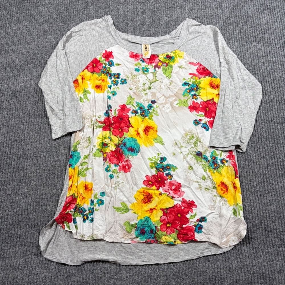 Lara Fashion Shirt Womens M Gray Floral Raglan 3/4 Sleeve Top 702-RJAP2 USA Made